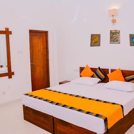 Amuththa Resort Anuradhapura Esterno foto