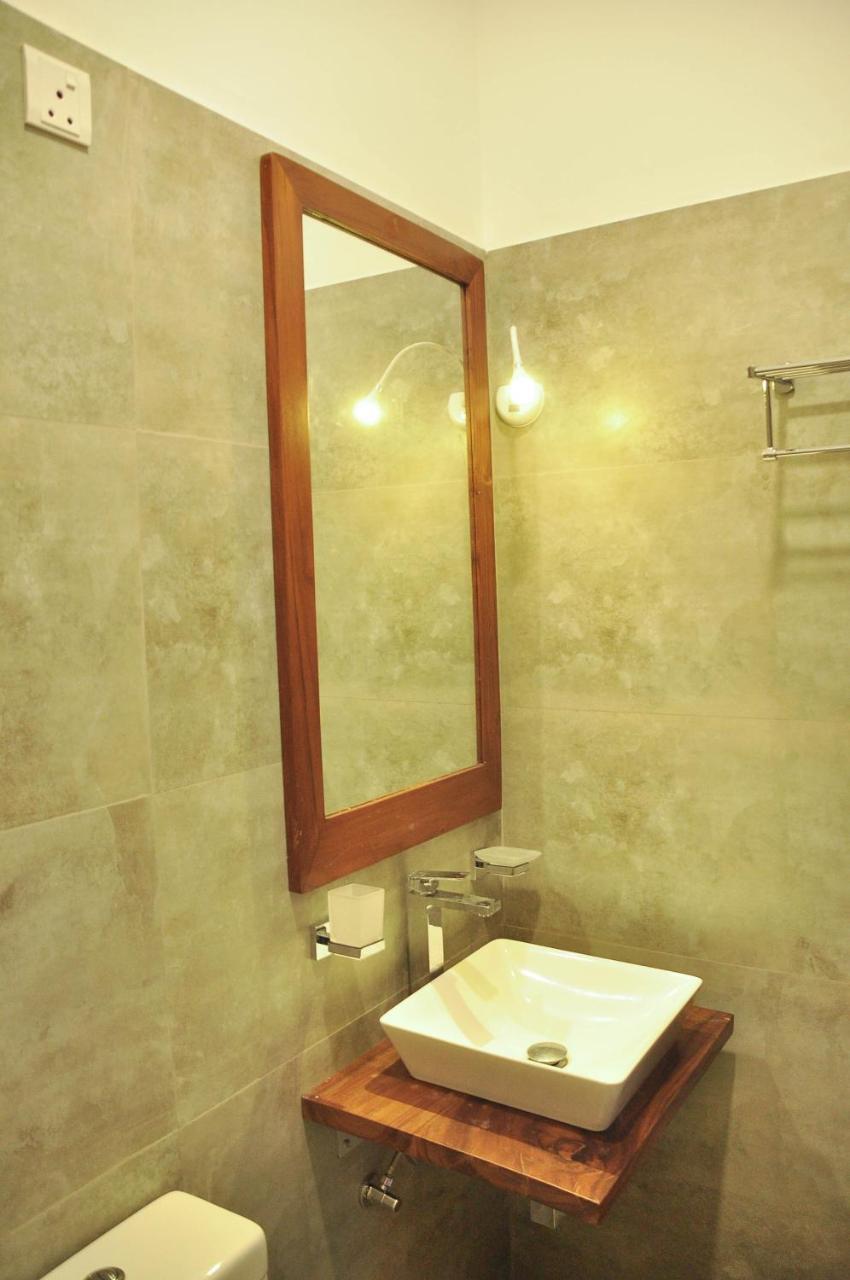 Amuththa Resort Anuradhapura Esterno foto