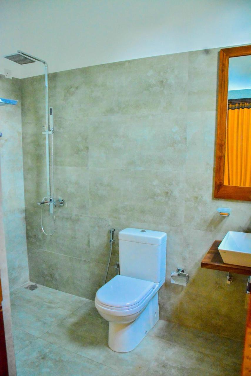 Amuththa Resort Anuradhapura Esterno foto
